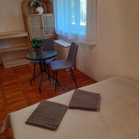 Zoeld Sziget Apartmanlakas Έγκερ Εξωτερικό φωτογραφία