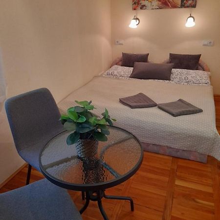 Zoeld Sziget Apartmanlakas Έγκερ Εξωτερικό φωτογραφία